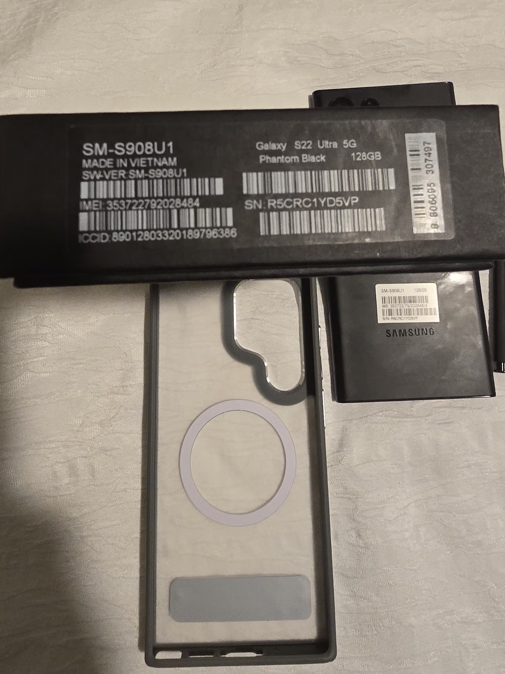 Samsung Phantom Black Charger with Clear Case and Gray Trim